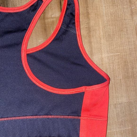 Nike LiveStrong Sports Bra Small - Picture 6 of 6